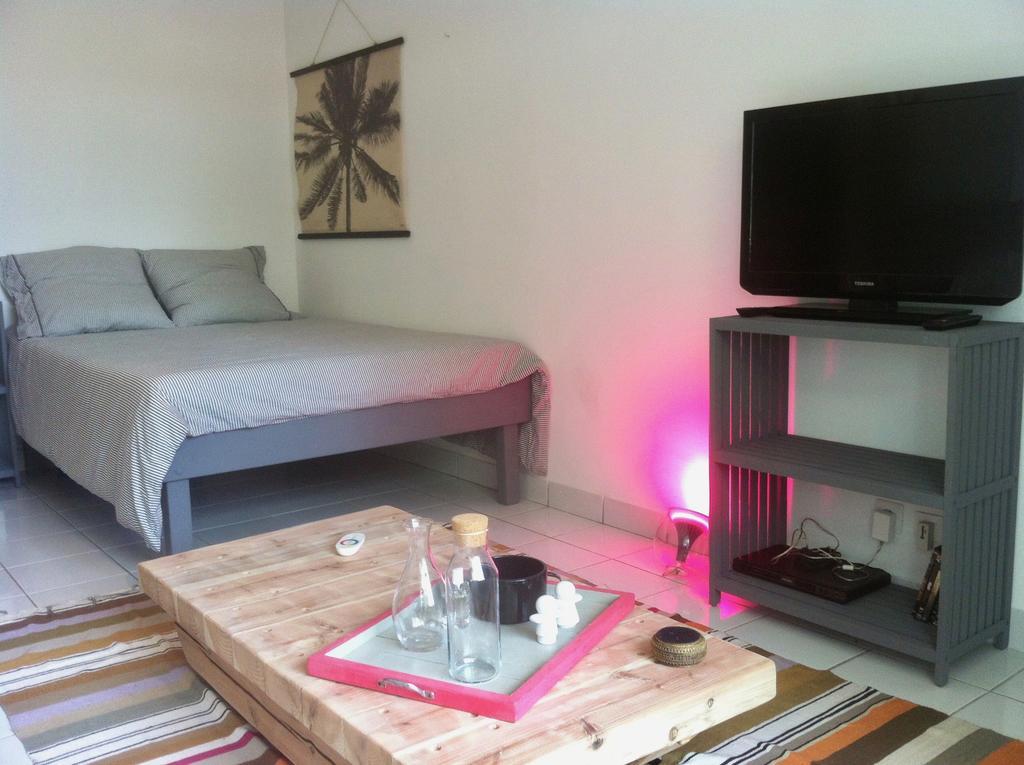 A Deux Pas De L'Ocean Apartman Saint-Gilles-les Bains Kültér fotó